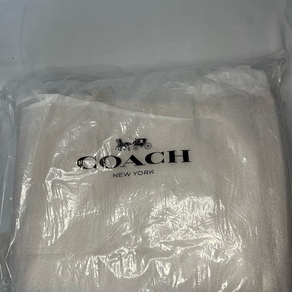 Coach Pebble Leather Derby Tote - Chalk / Neutral - Picture 2 of 6